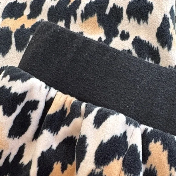 Kate Spade Velour Leopard PJ Set - Picture 7 of 8